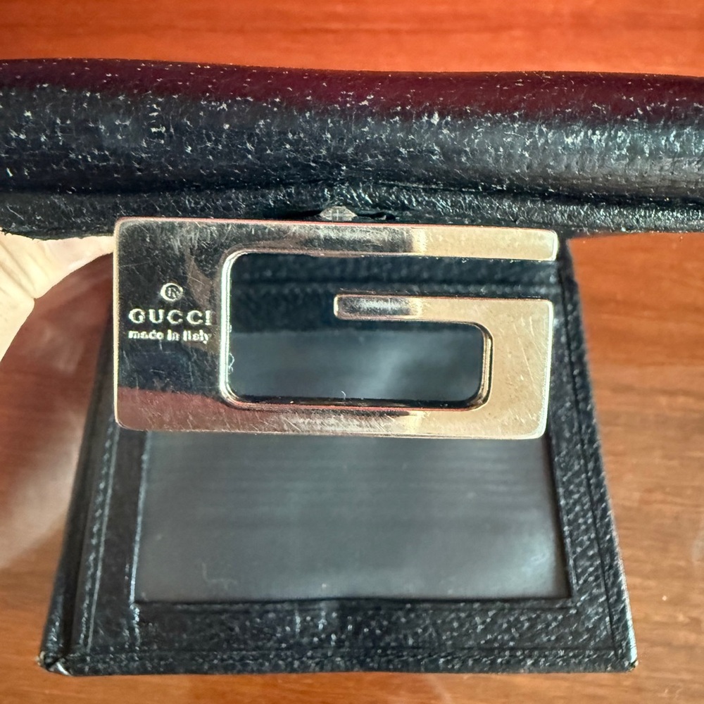 Gucci Black Leather Wallet with Silver Logo